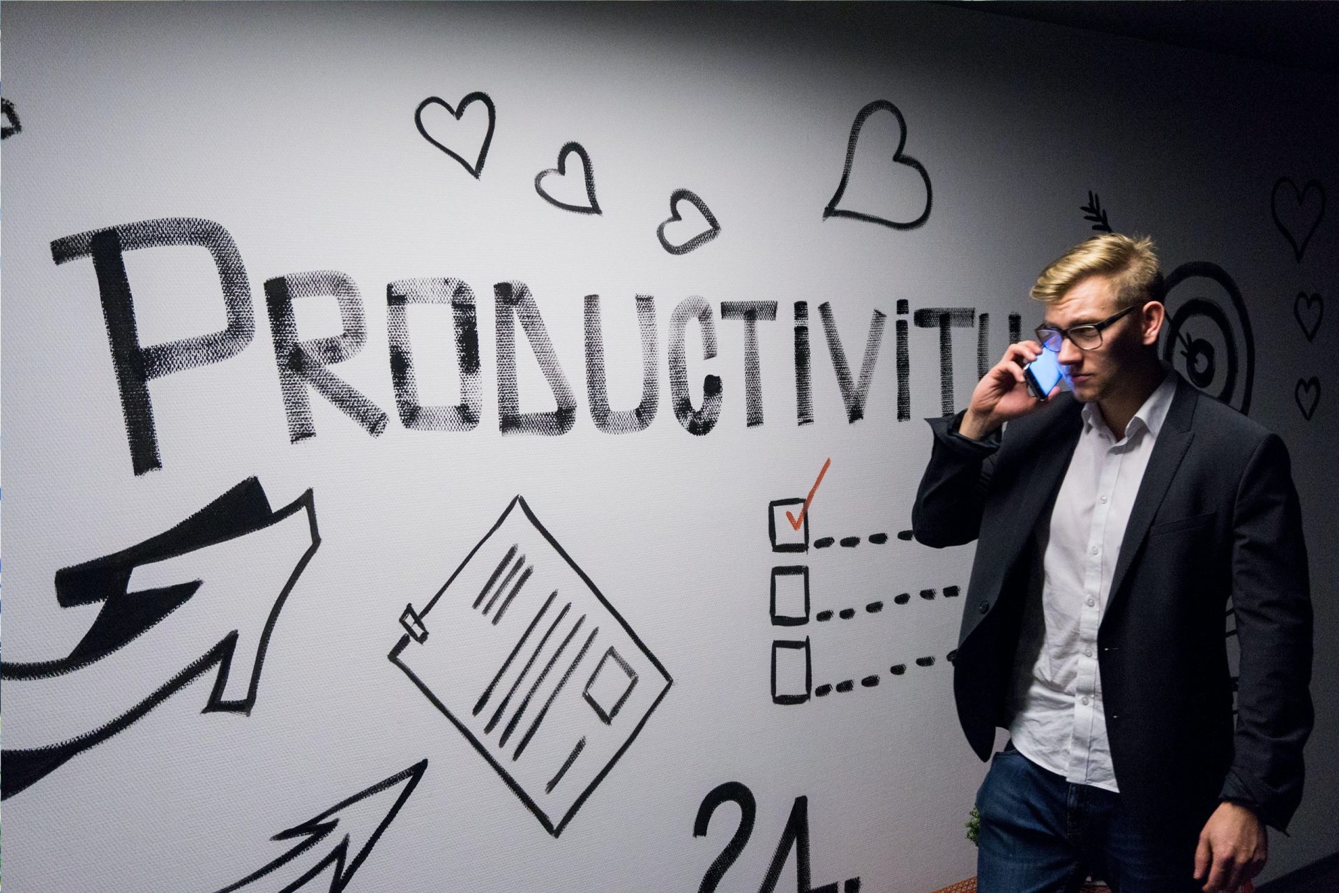 The Complete Guide to Staying Efficient With Time Tracking Software